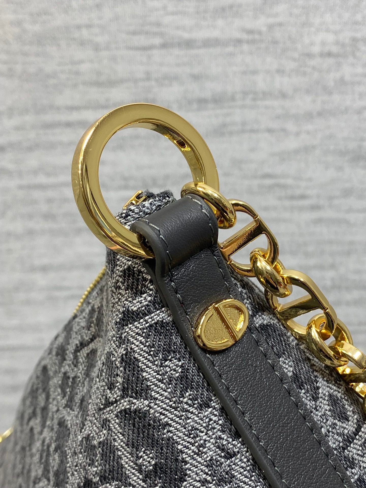 CD new single shoulder bag