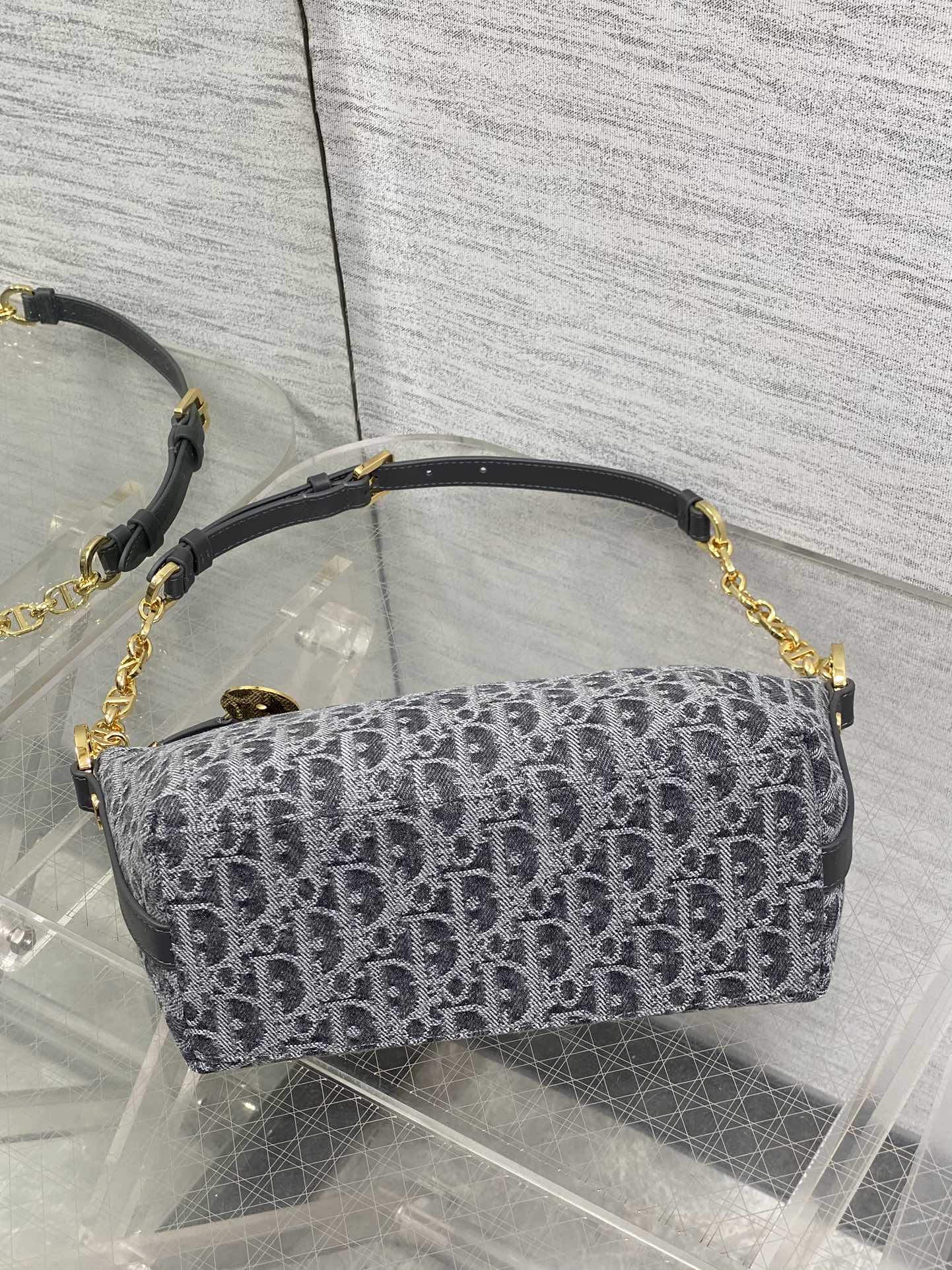 CD new single shoulder bag