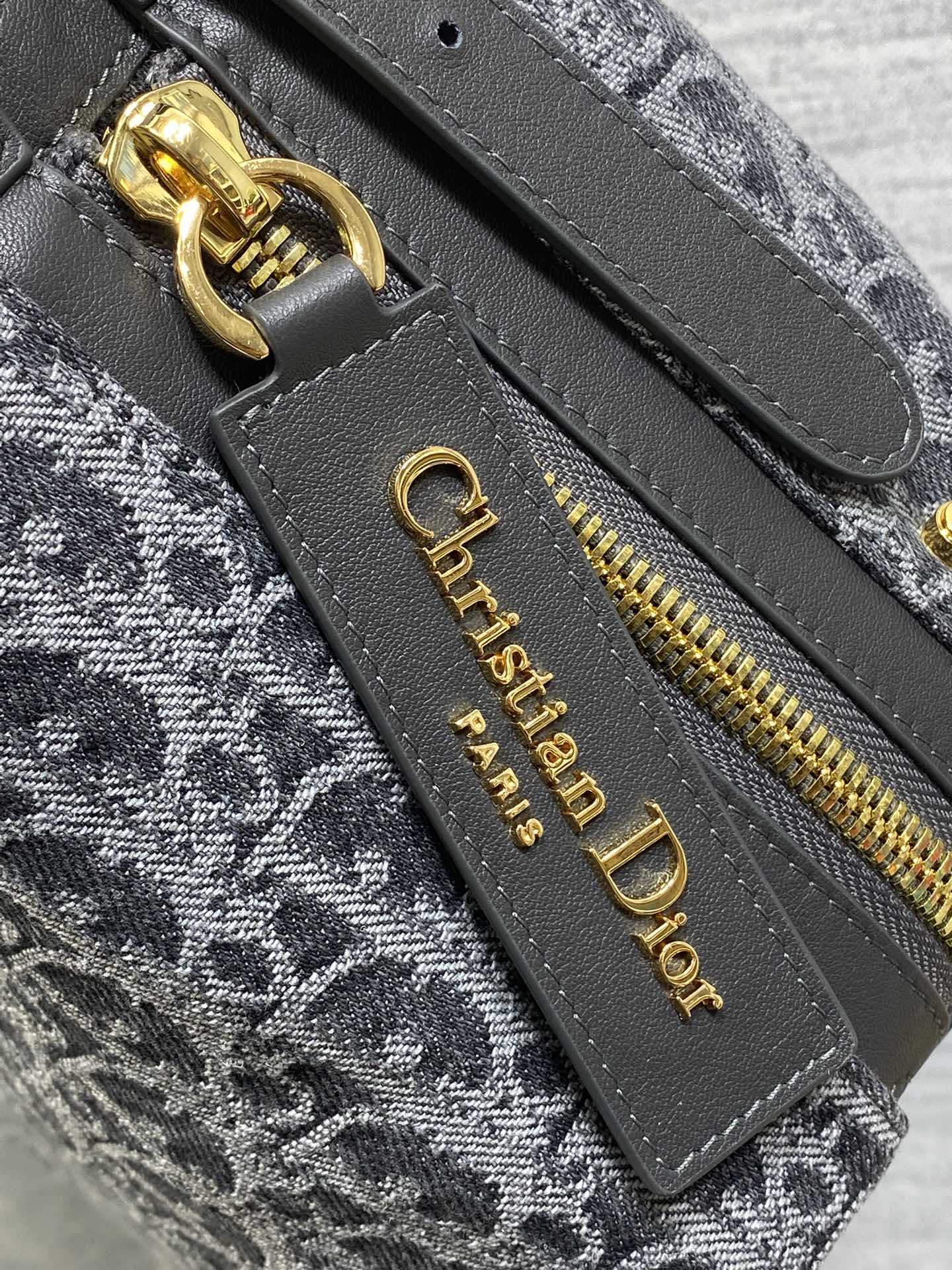 CD new single shoulder bag