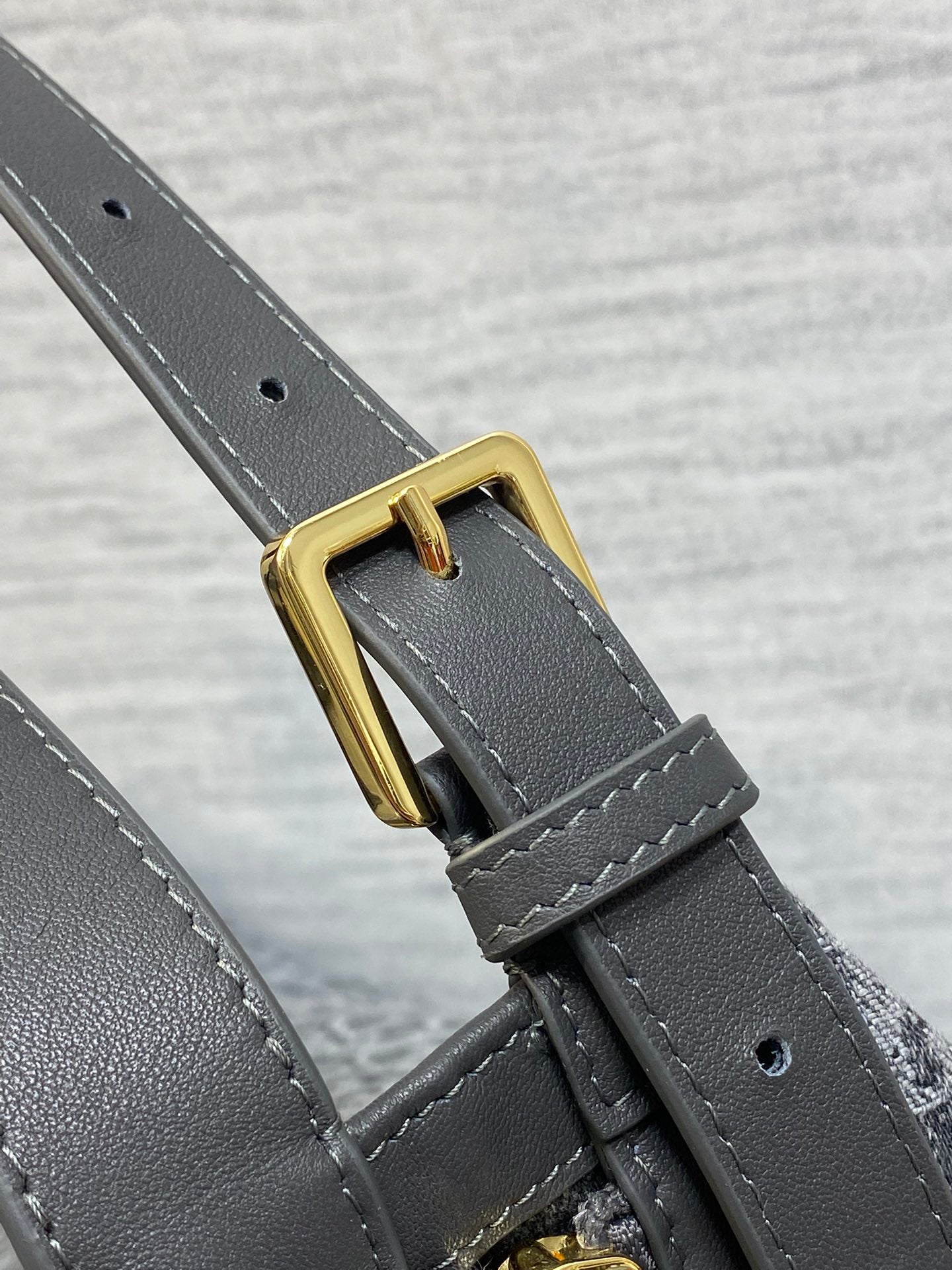 CD new single shoulder bag