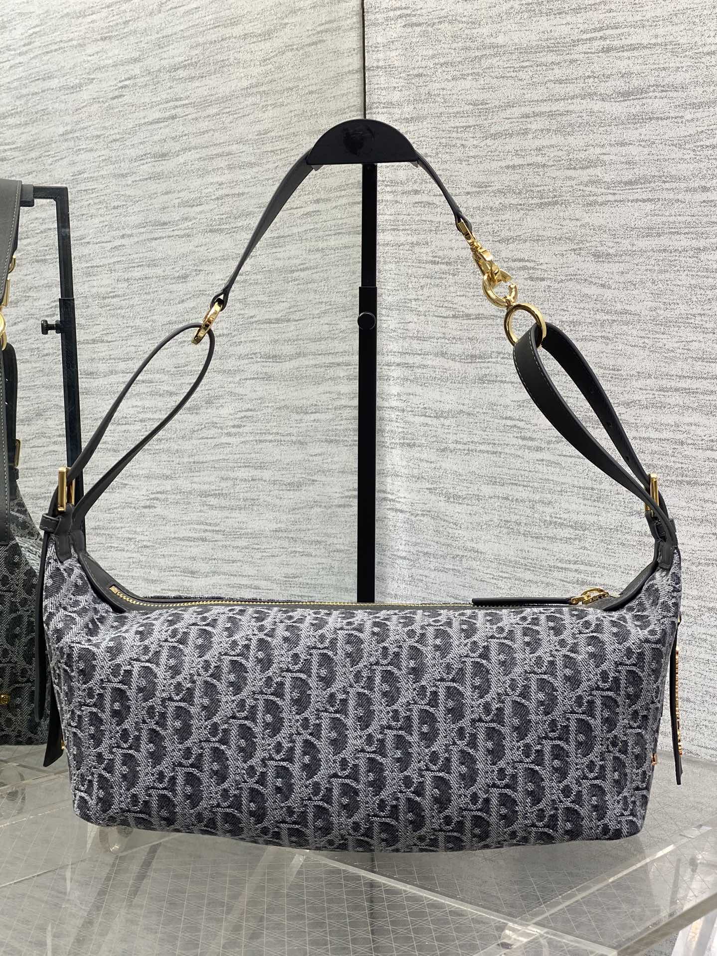 CD new single shoulder bag