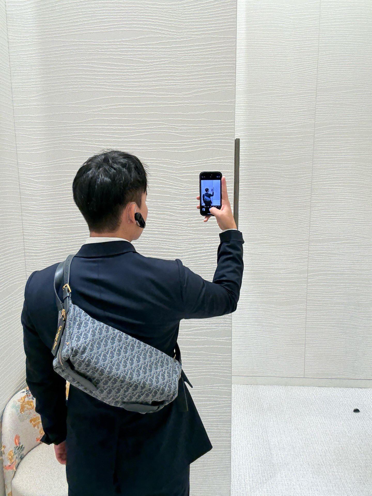 CD new single shoulder bag