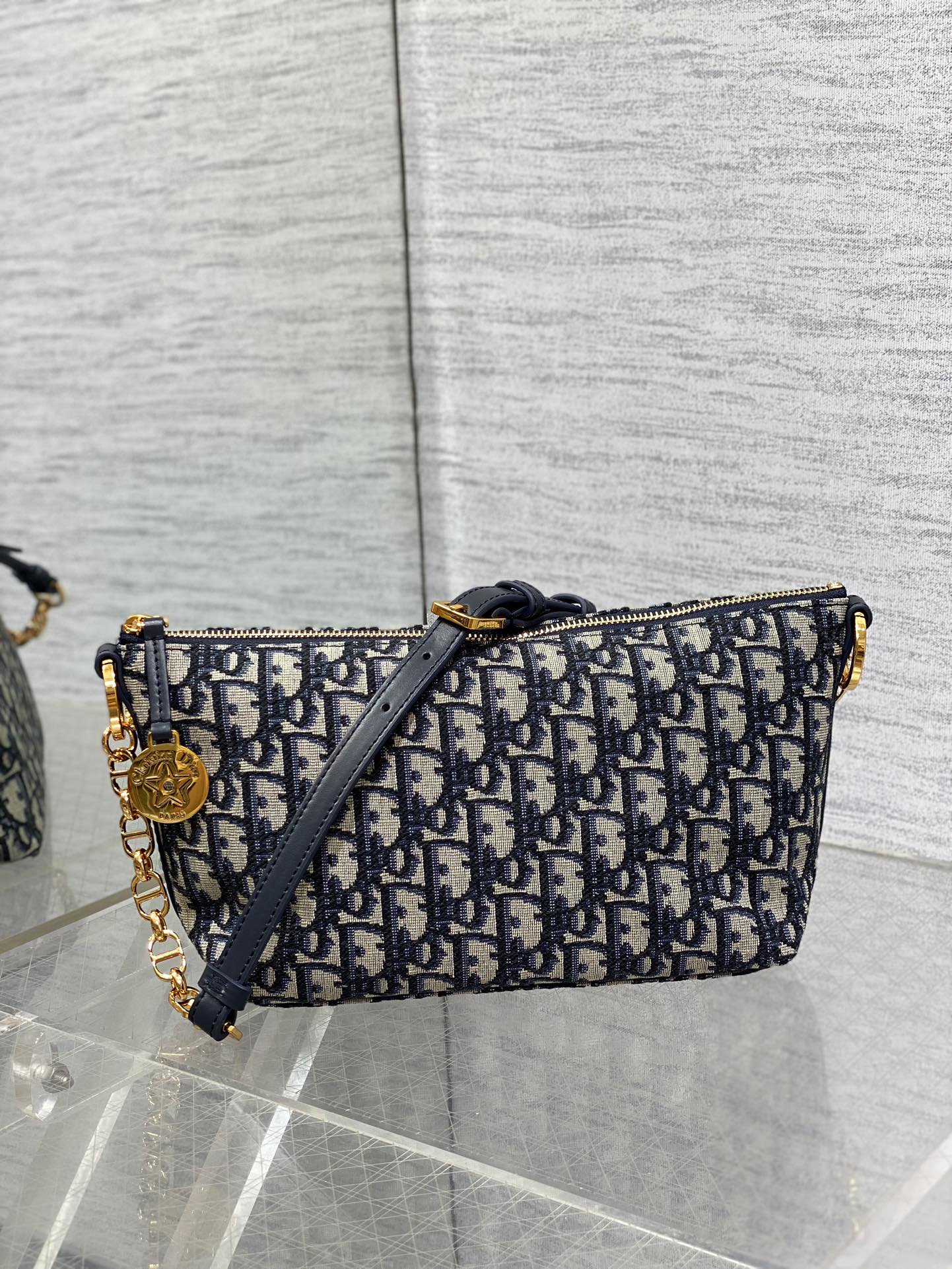 CD new single shoulder bag