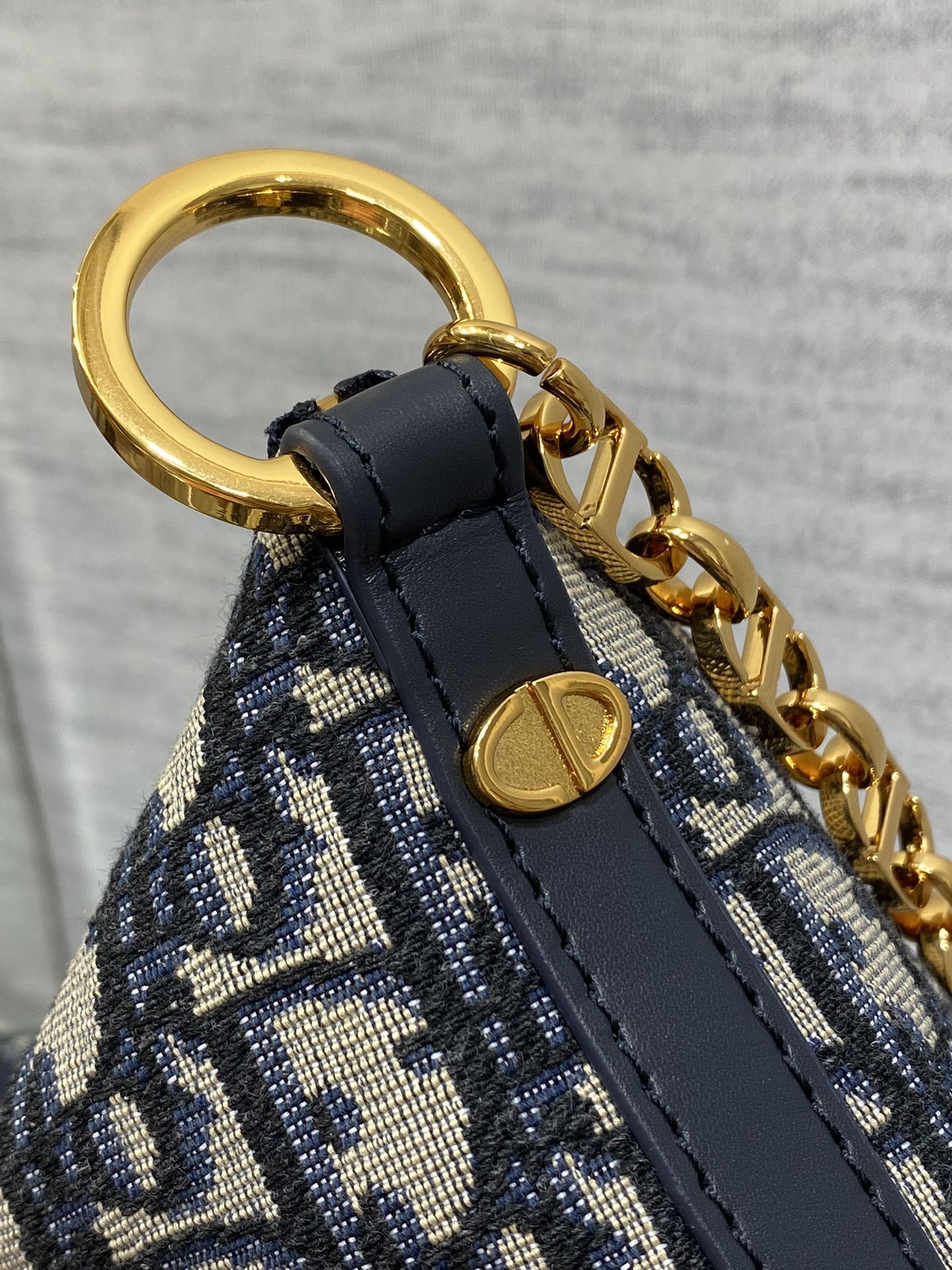 CD new single shoulder bag