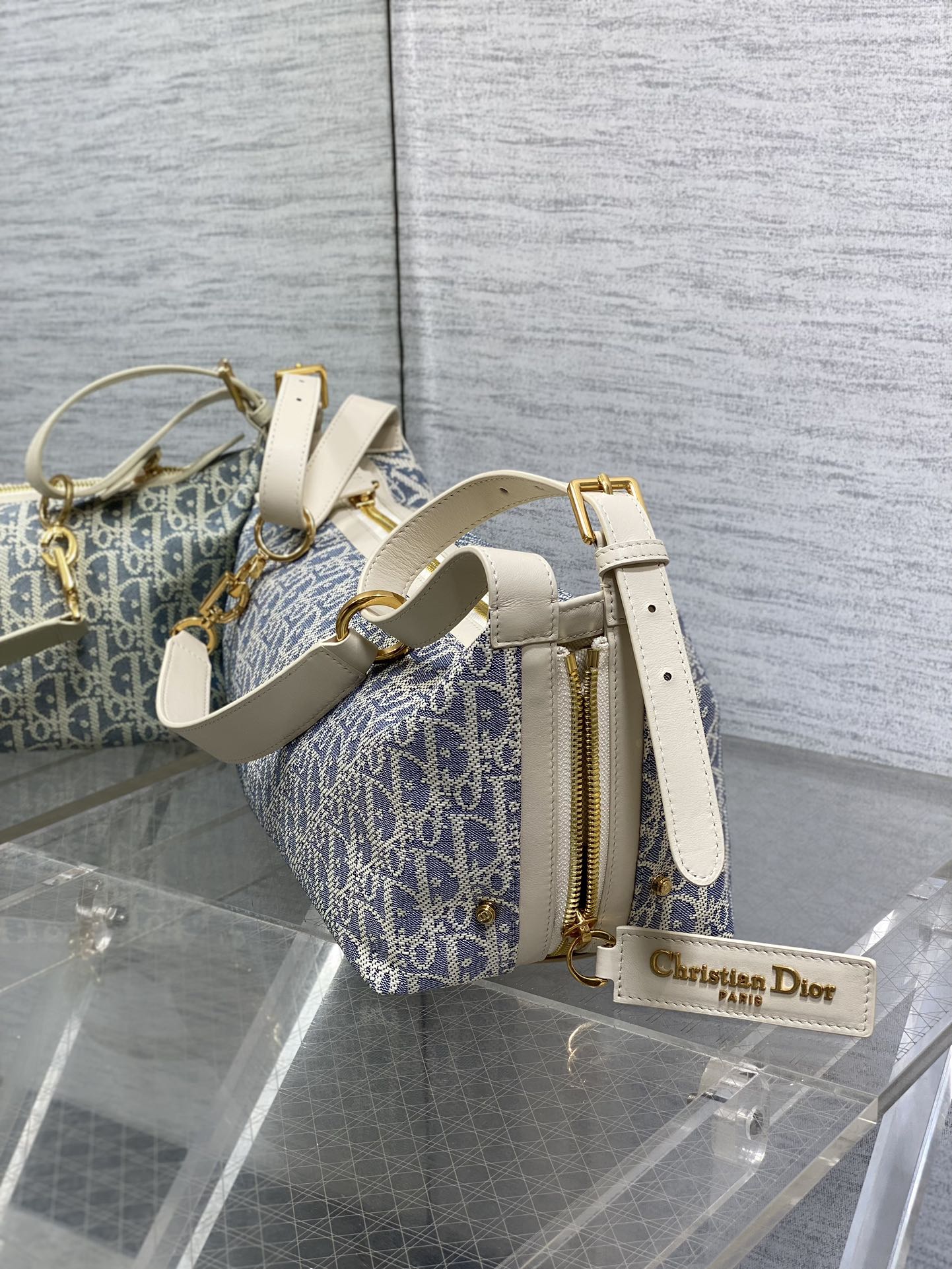 CD new single shoulder bag