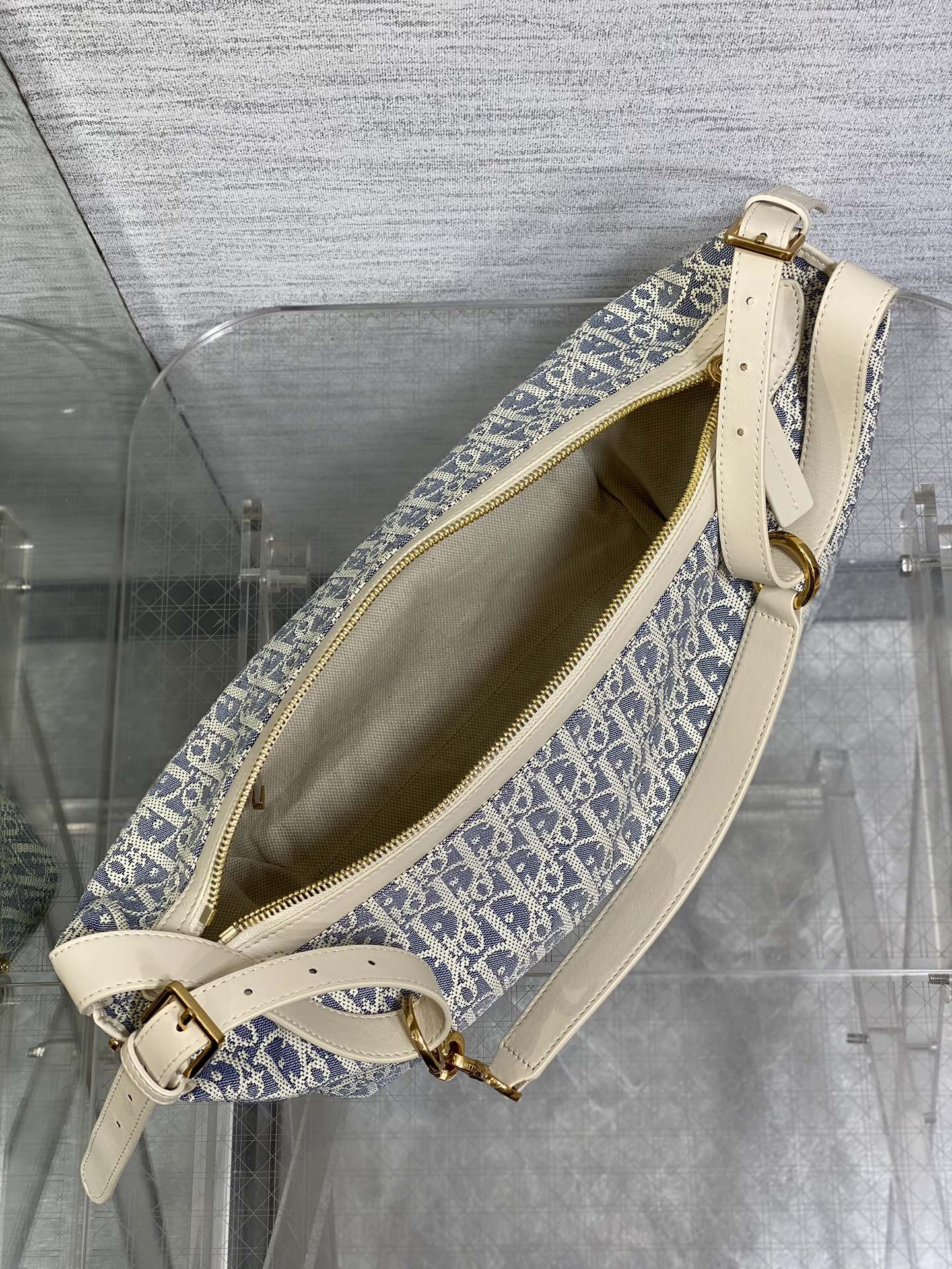 CD new single shoulder bag