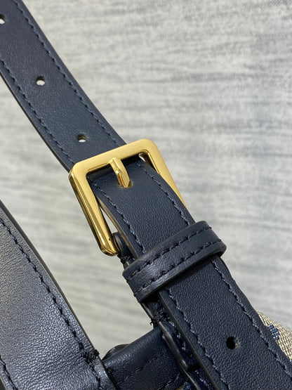 CD new single shoulder bag