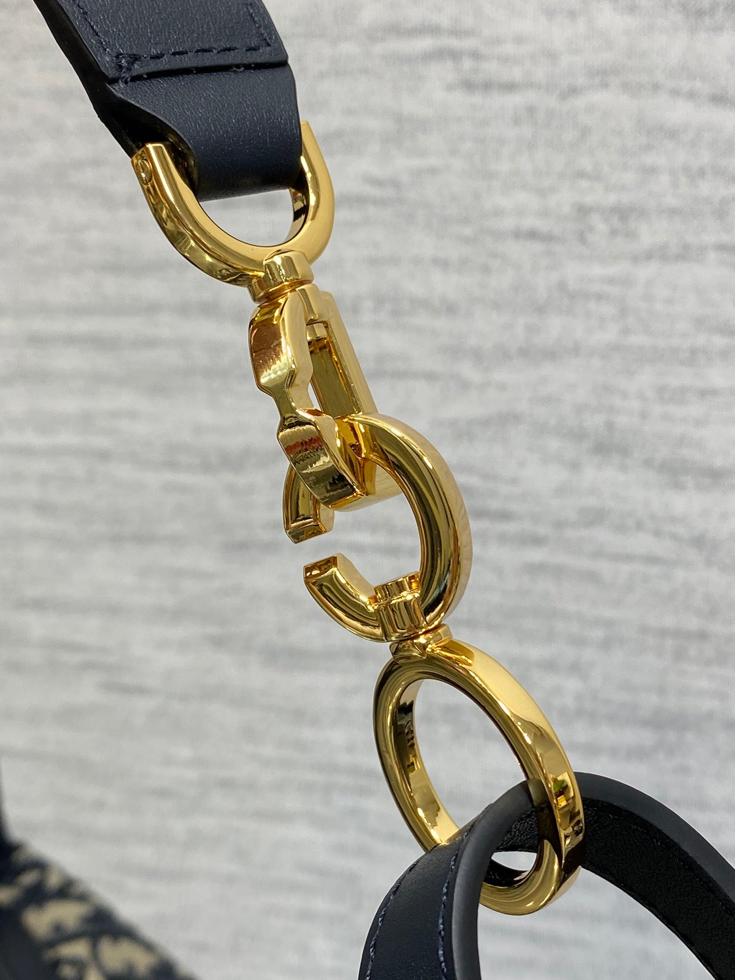 CD new single shoulder bag