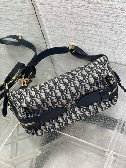 CD new single shoulder bag