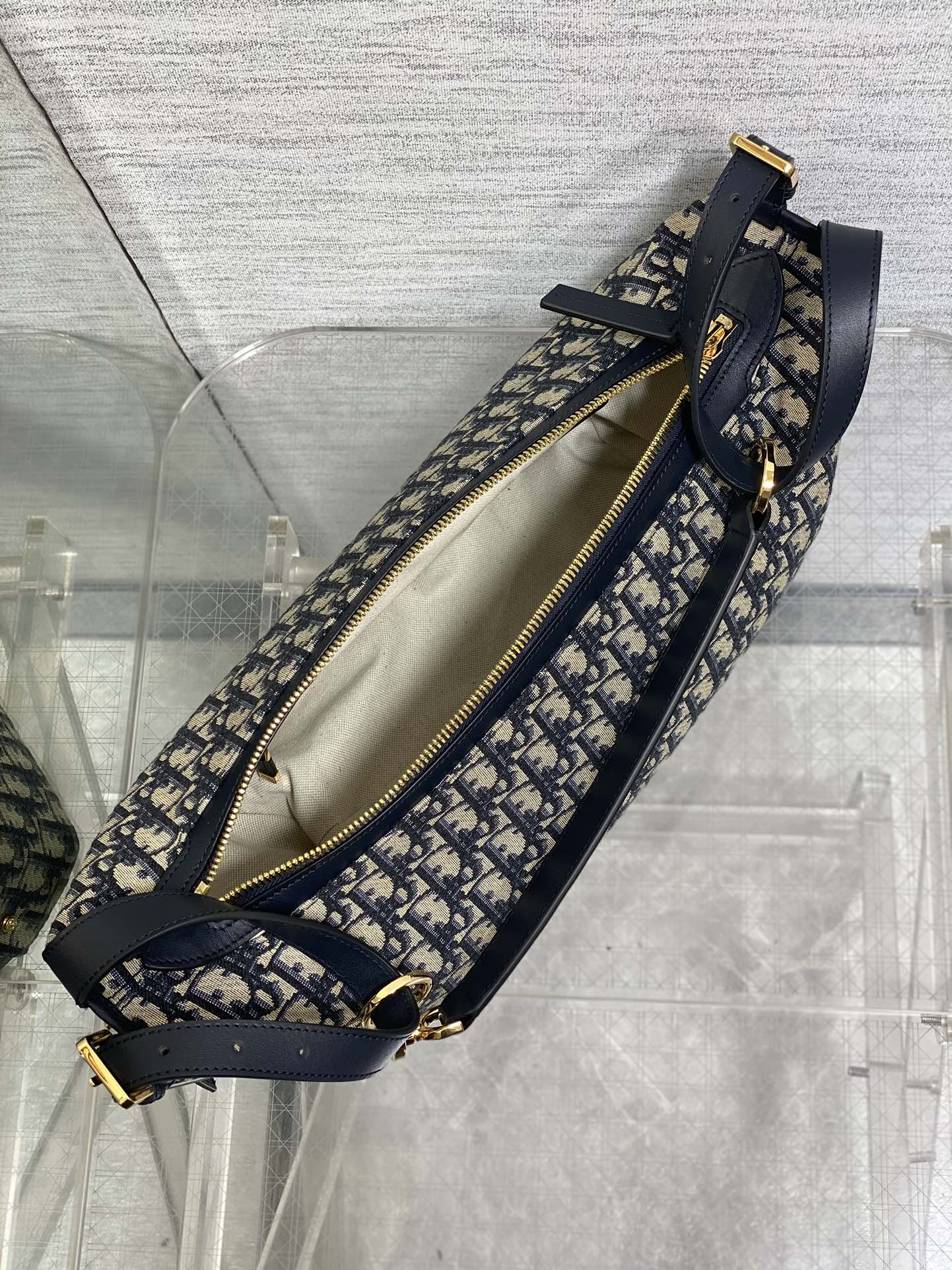 CD new single shoulder bag