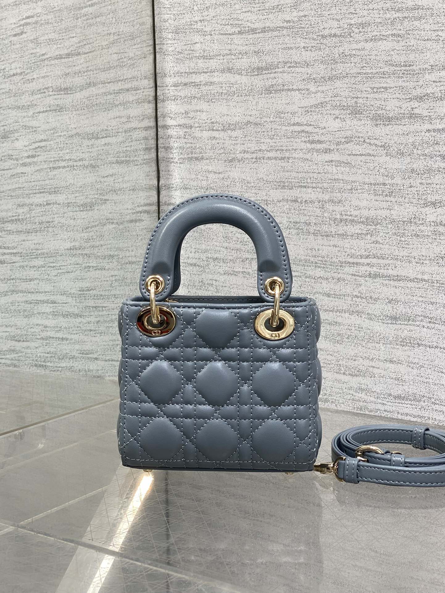 CD New Handbag