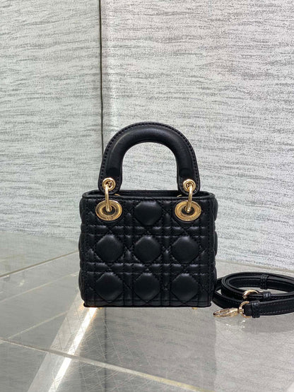 CD New Handbag