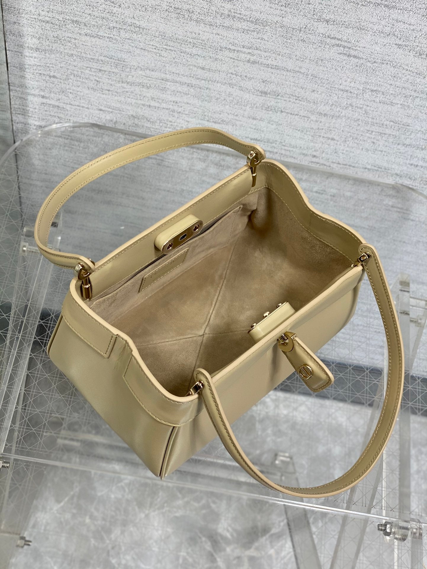 CD New Handbag