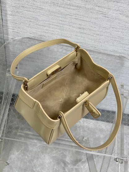 CD New Handbag