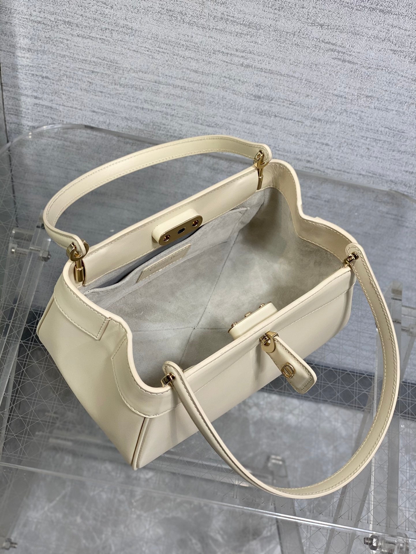CD New Handbag