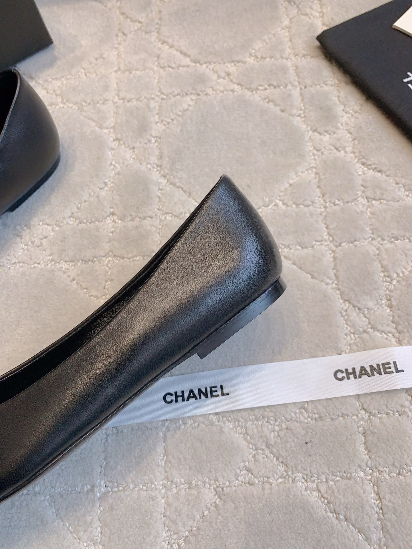 Chan New  Camellia flat shoes