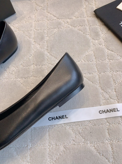 Chan New  Camellia flat shoes