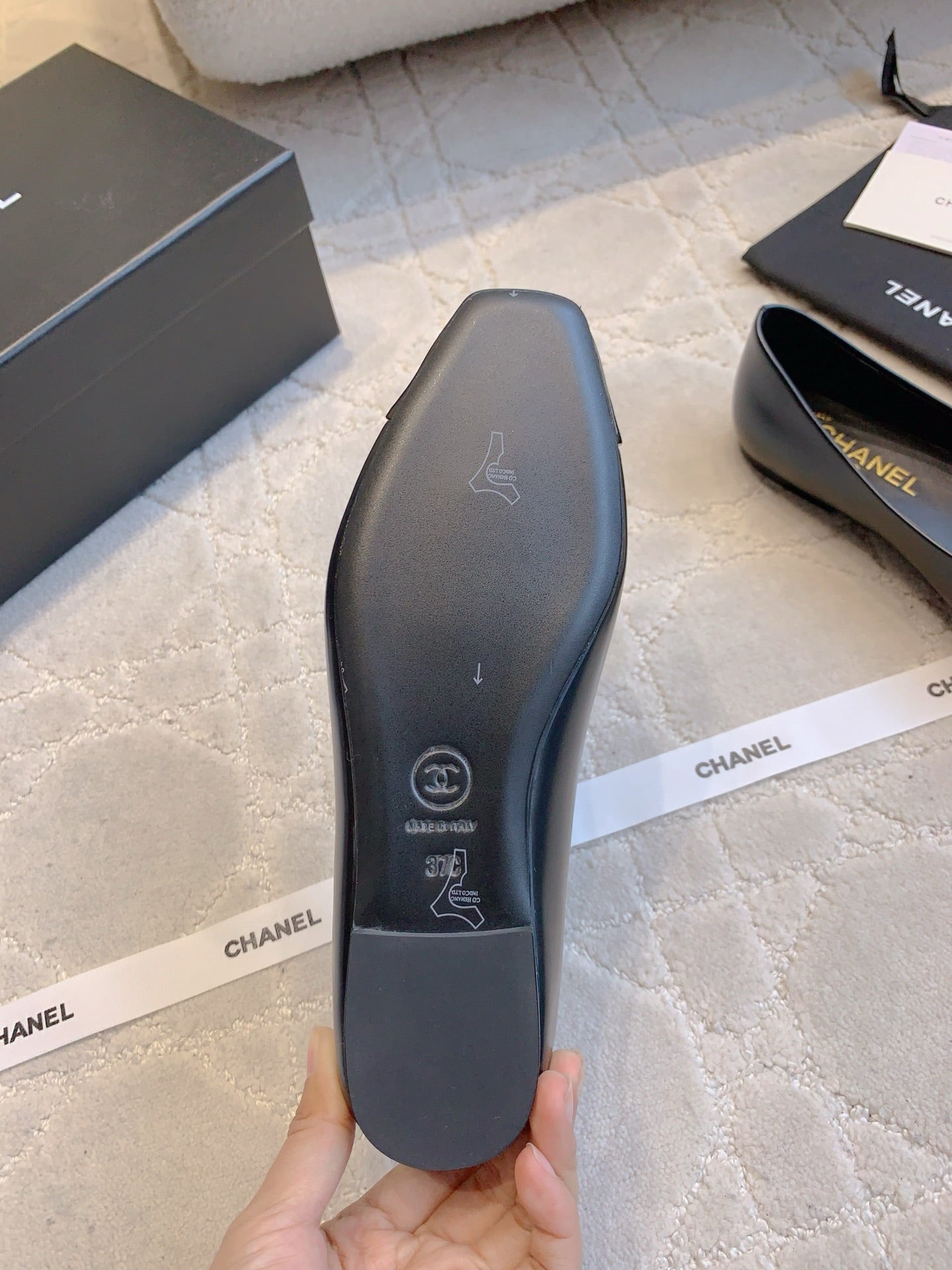 Chan New  Camellia flat shoes