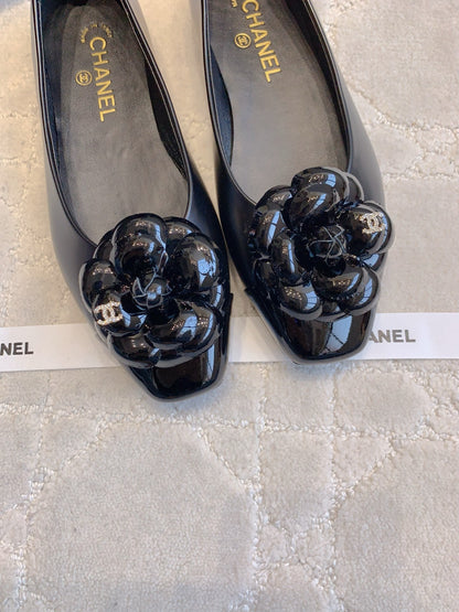 Chan New  Camellia flat shoes