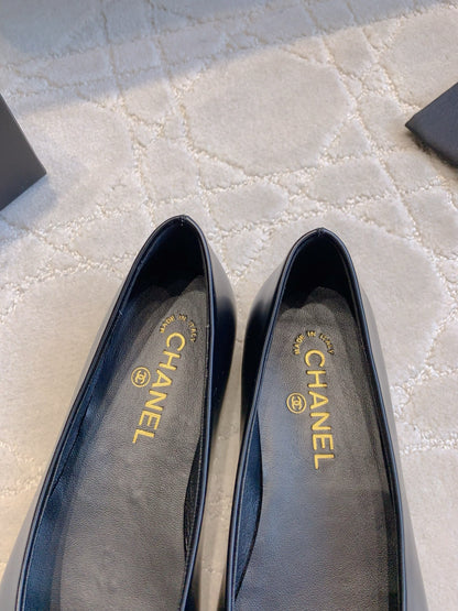 Chan New  Camellia flat shoes