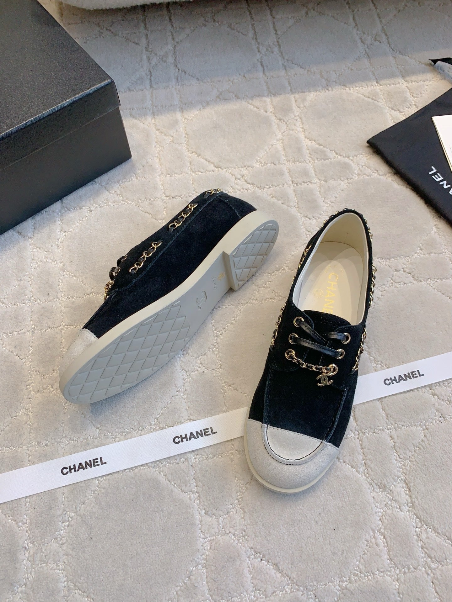 Chan New  Chain-strap flats