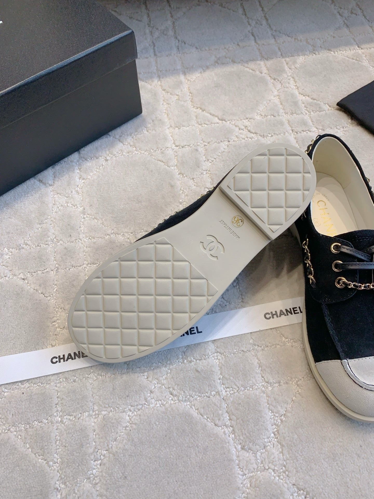 Chan New  Chain-strap flats