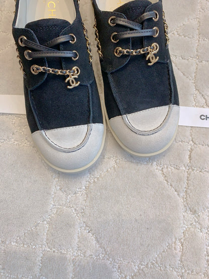 Chan New  Chain-strap flats