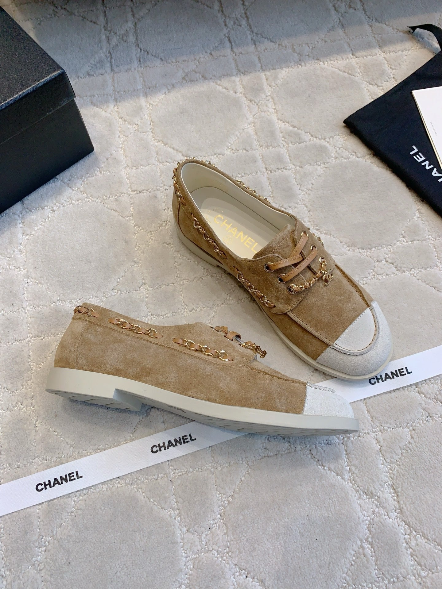 Chan New  Chain-strap flats