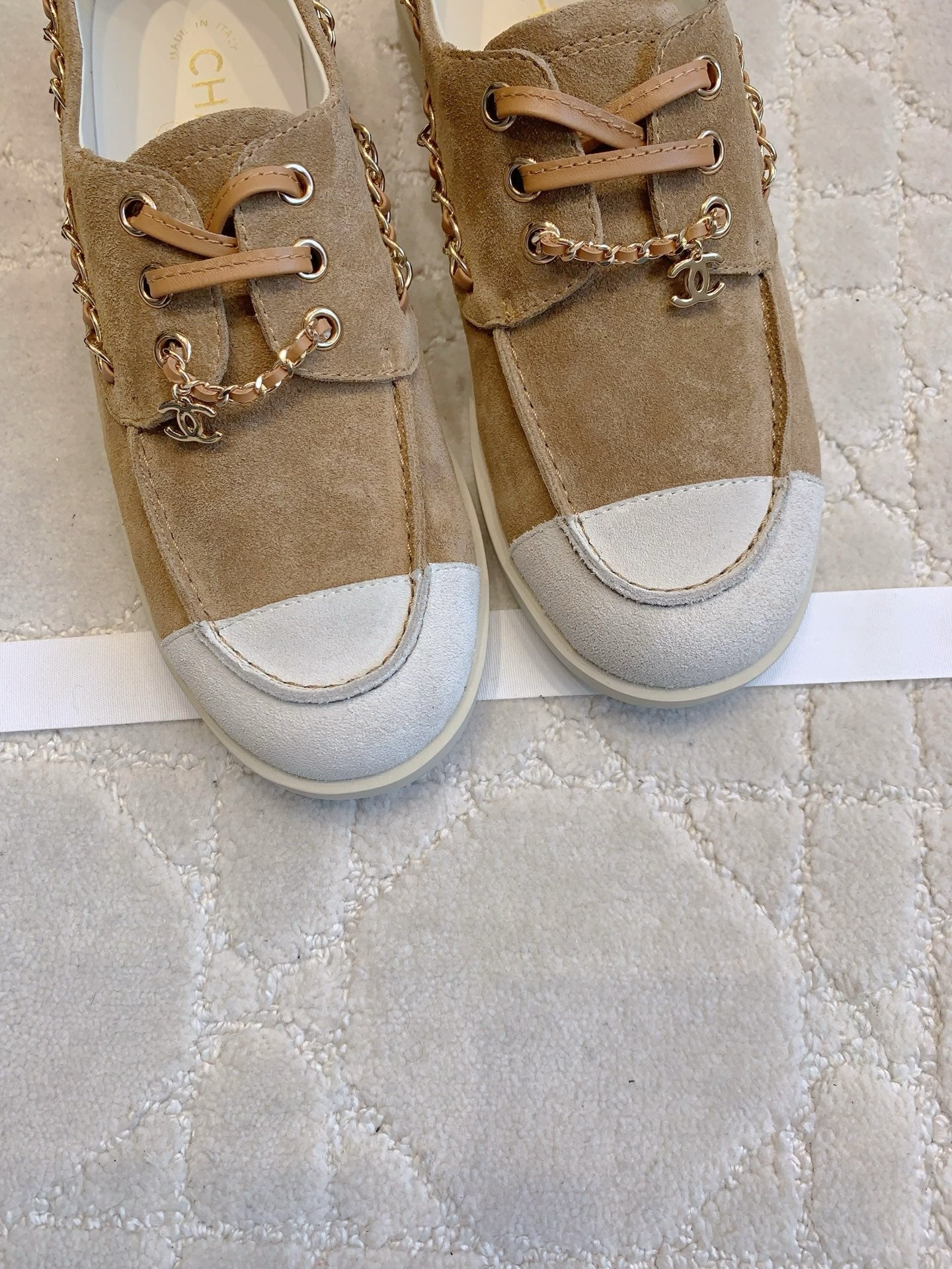 Chan New  Chain-strap flats