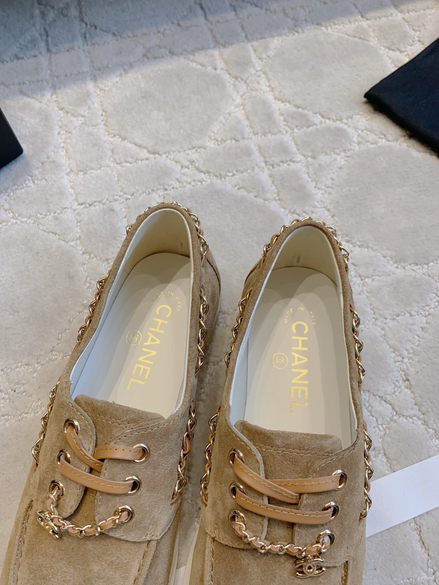 Chan New  Chain-strap flats