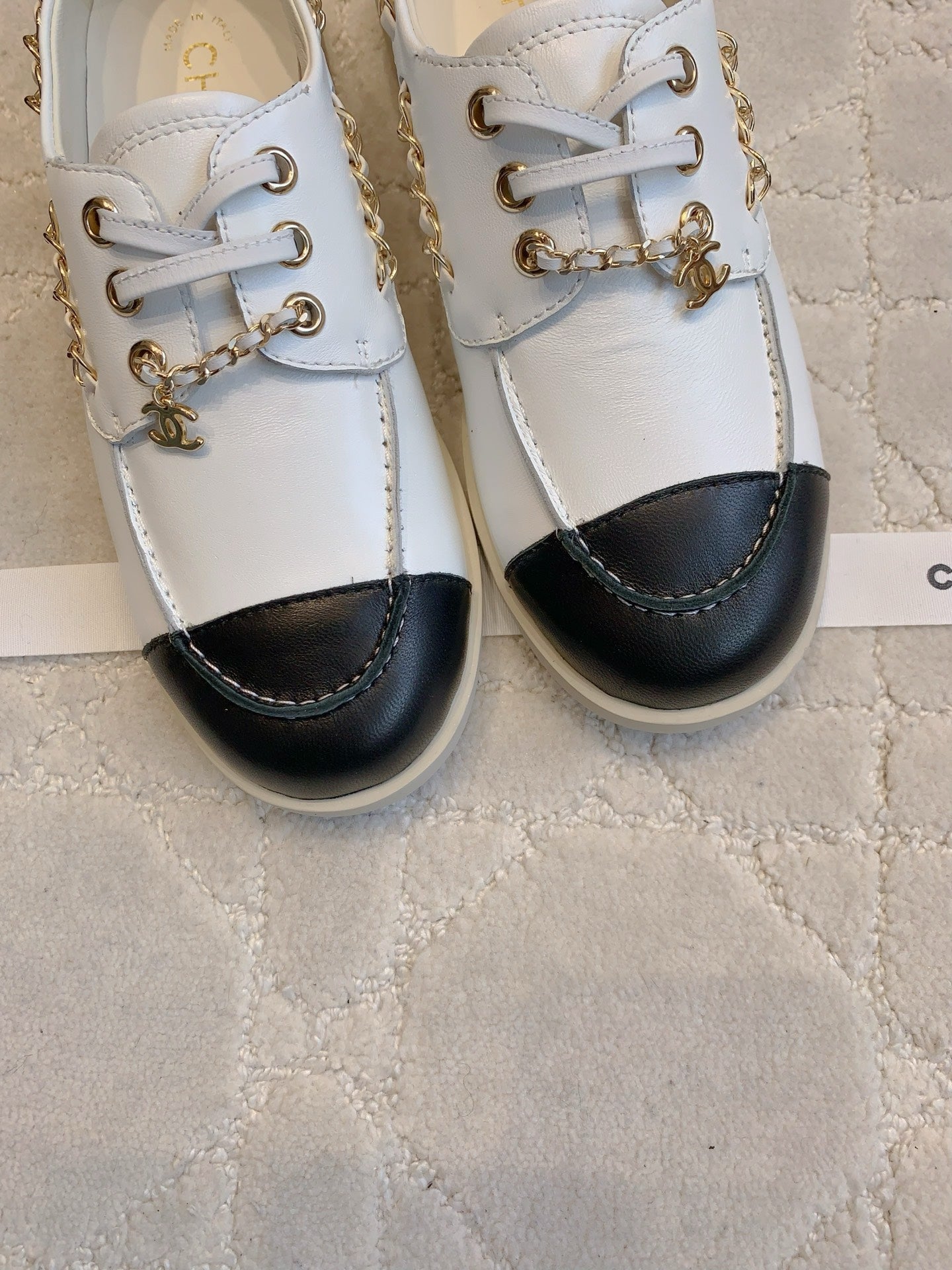 Chan New  Chain-strap flats