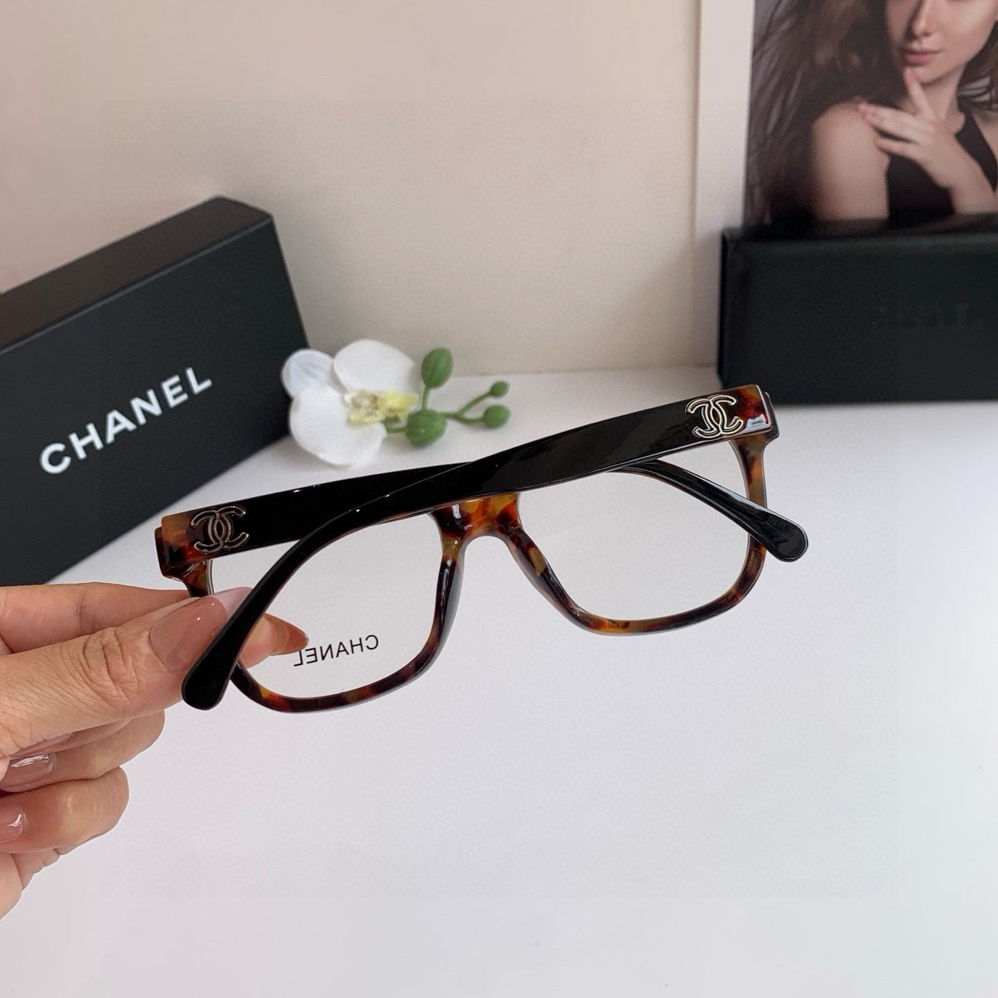 CHAN  New Sunglasses