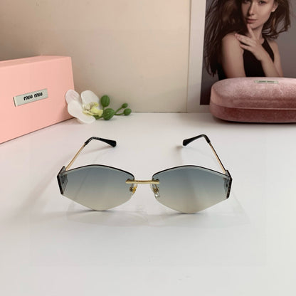 Miu  New Sunglasses
