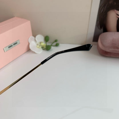 Miu  New Sunglasses
