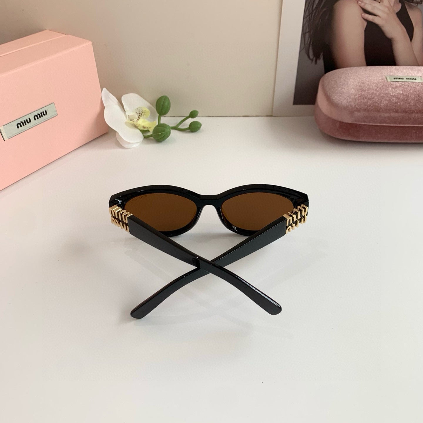 Miu  New Sunglasses