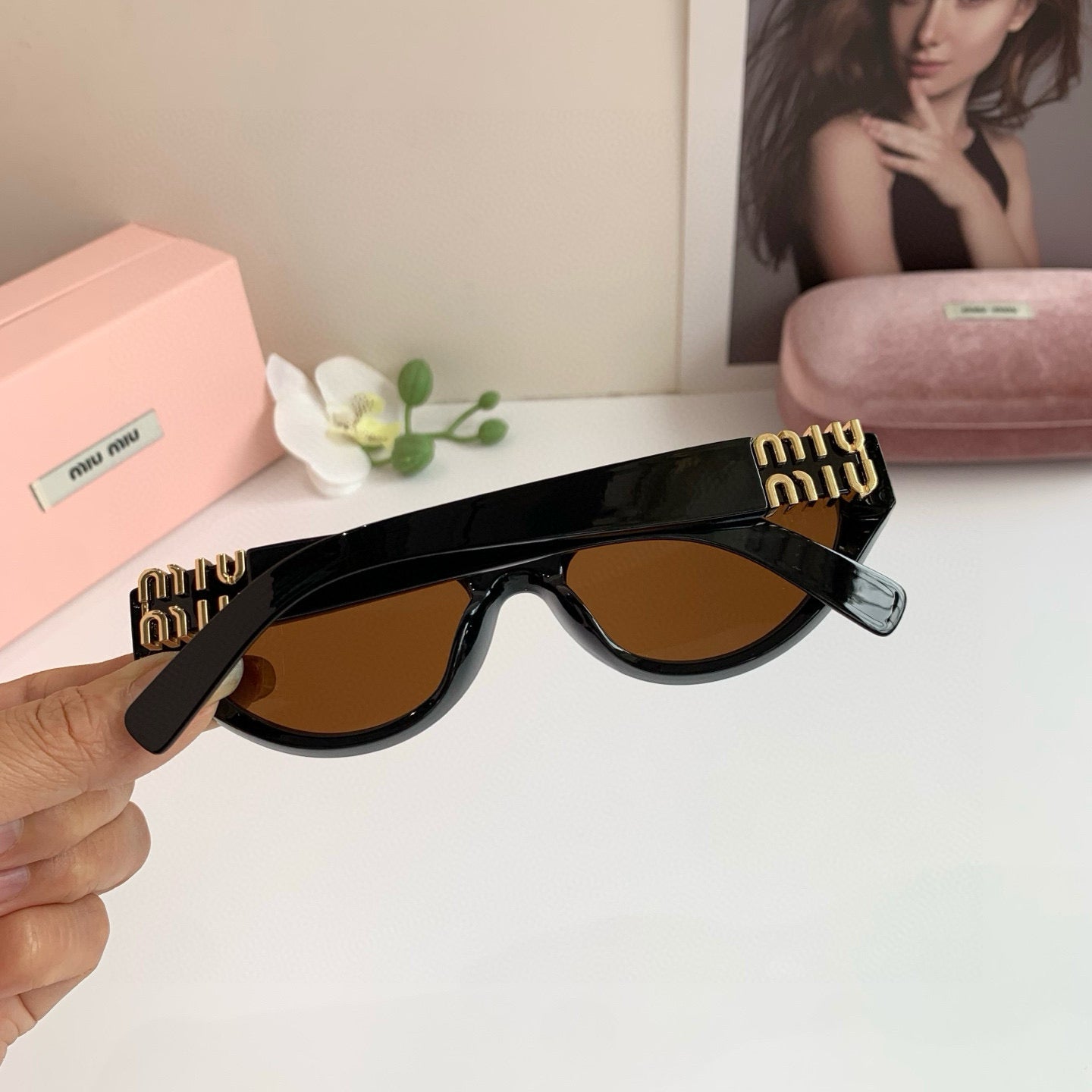 Miu  New Sunglasses