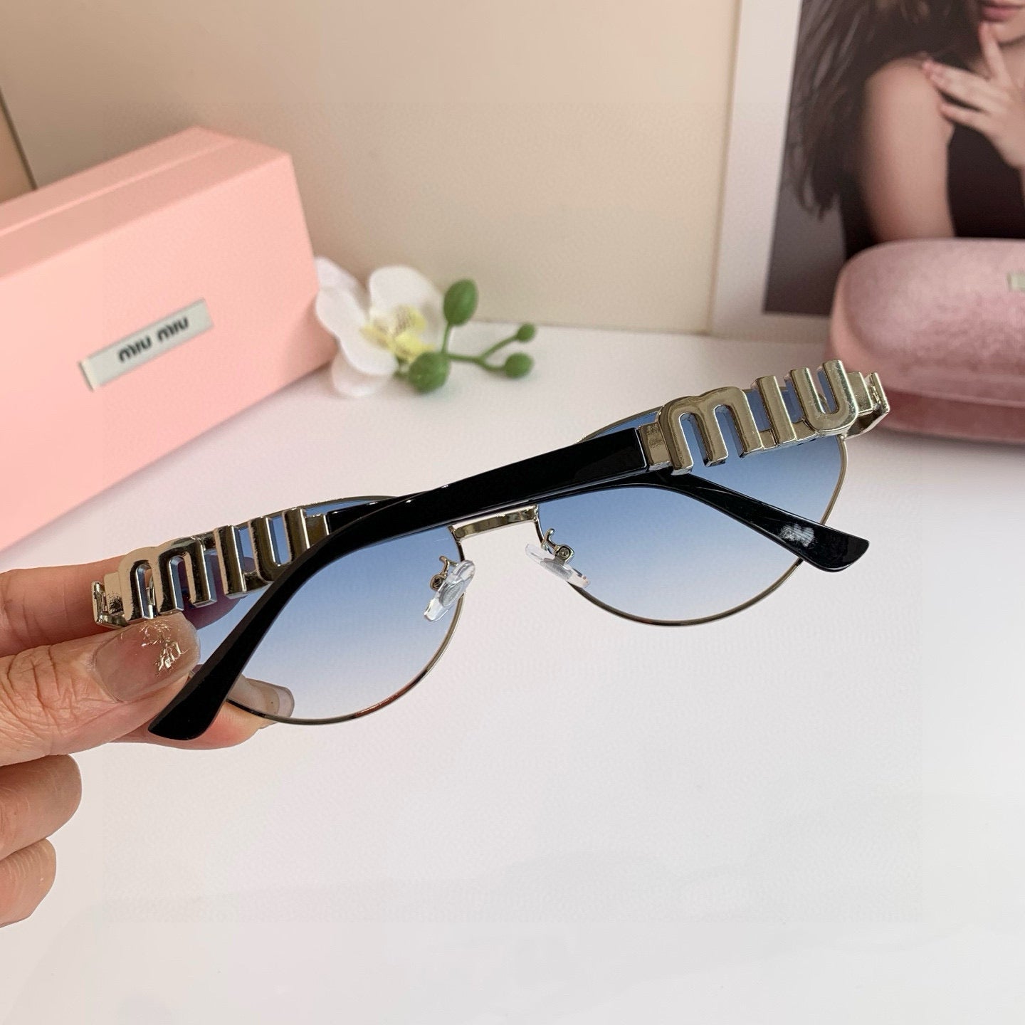 Miu  New Sunglasses