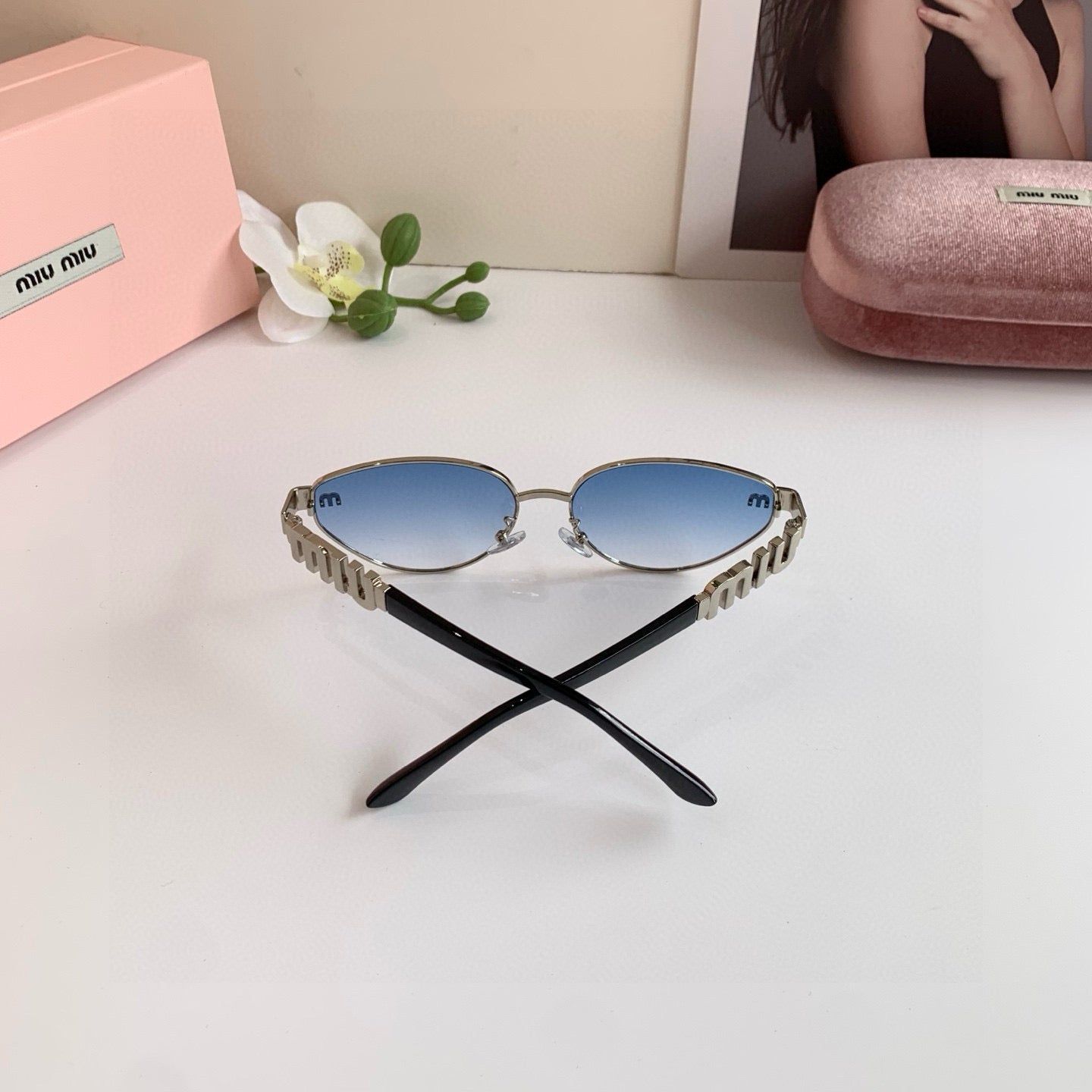 Miu  New Sunglasses