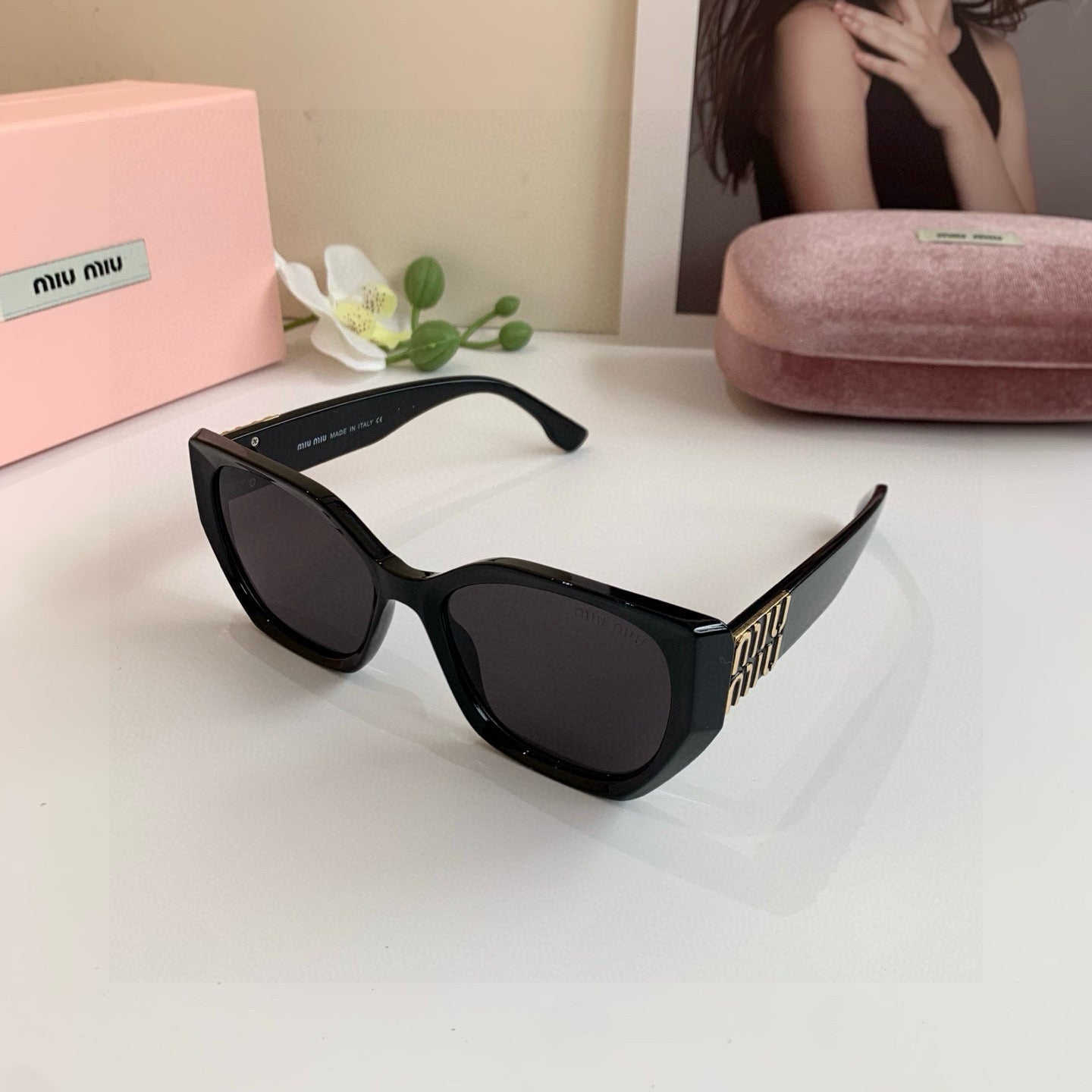 Miu  New Sunglasses