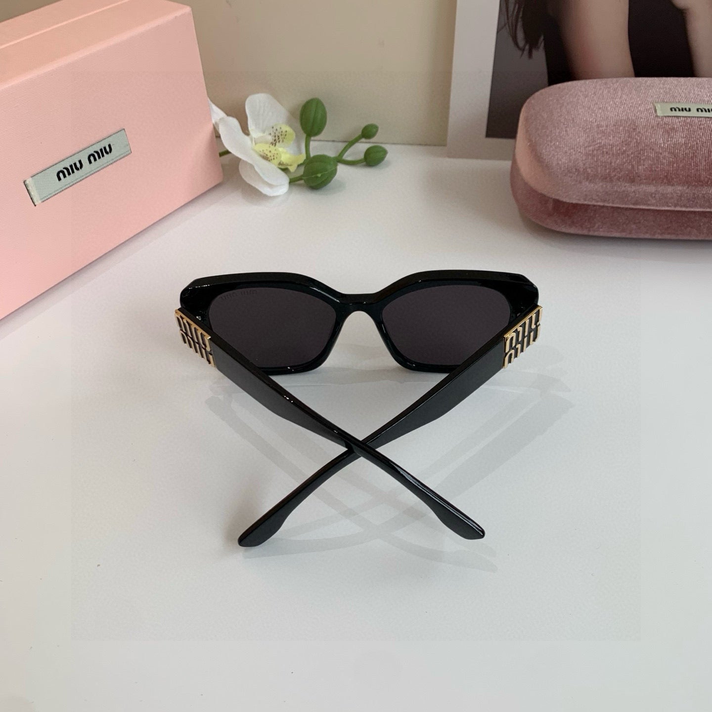 Miu  New Sunglasses
