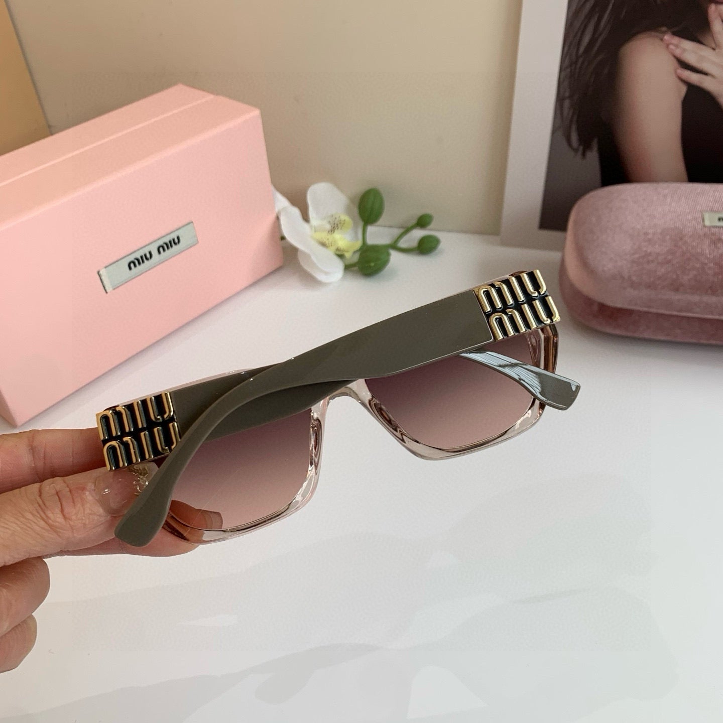 Miu  New Sunglasses