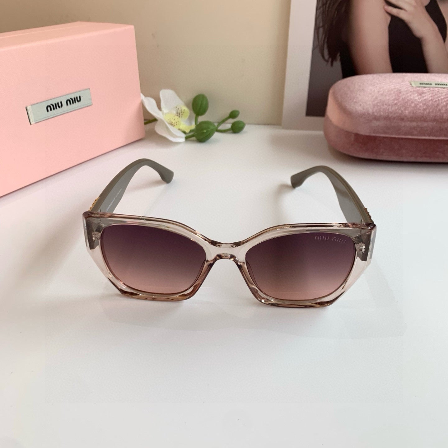 Miu  New Sunglasses