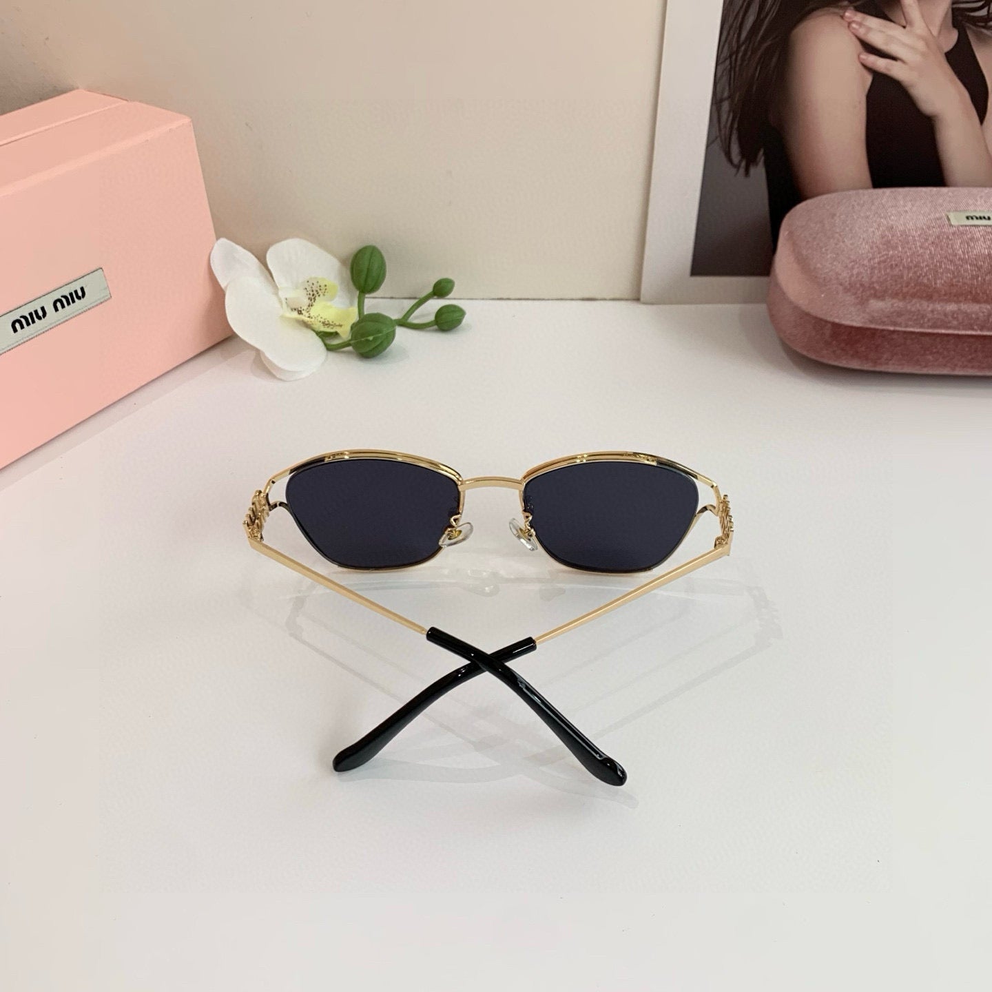 Miu  New Sunglasses