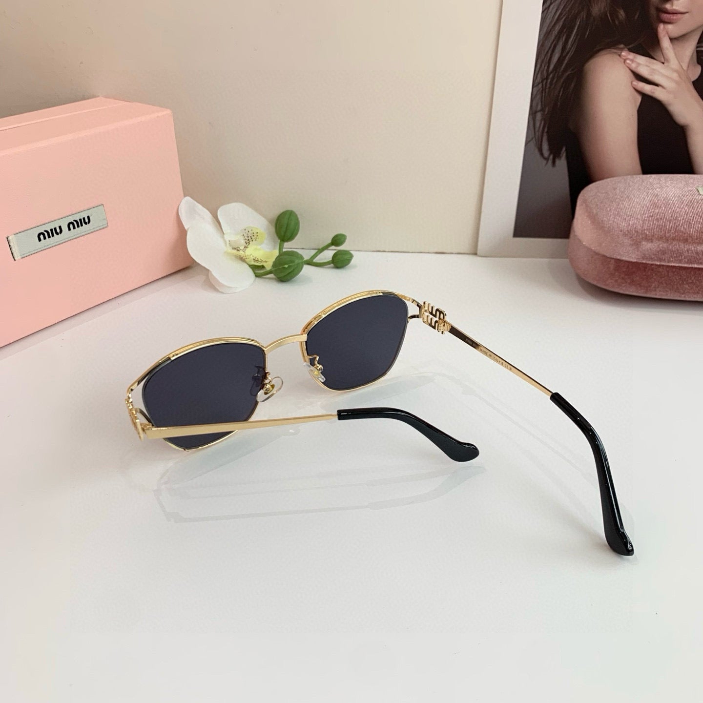 Miu  New Sunglasses