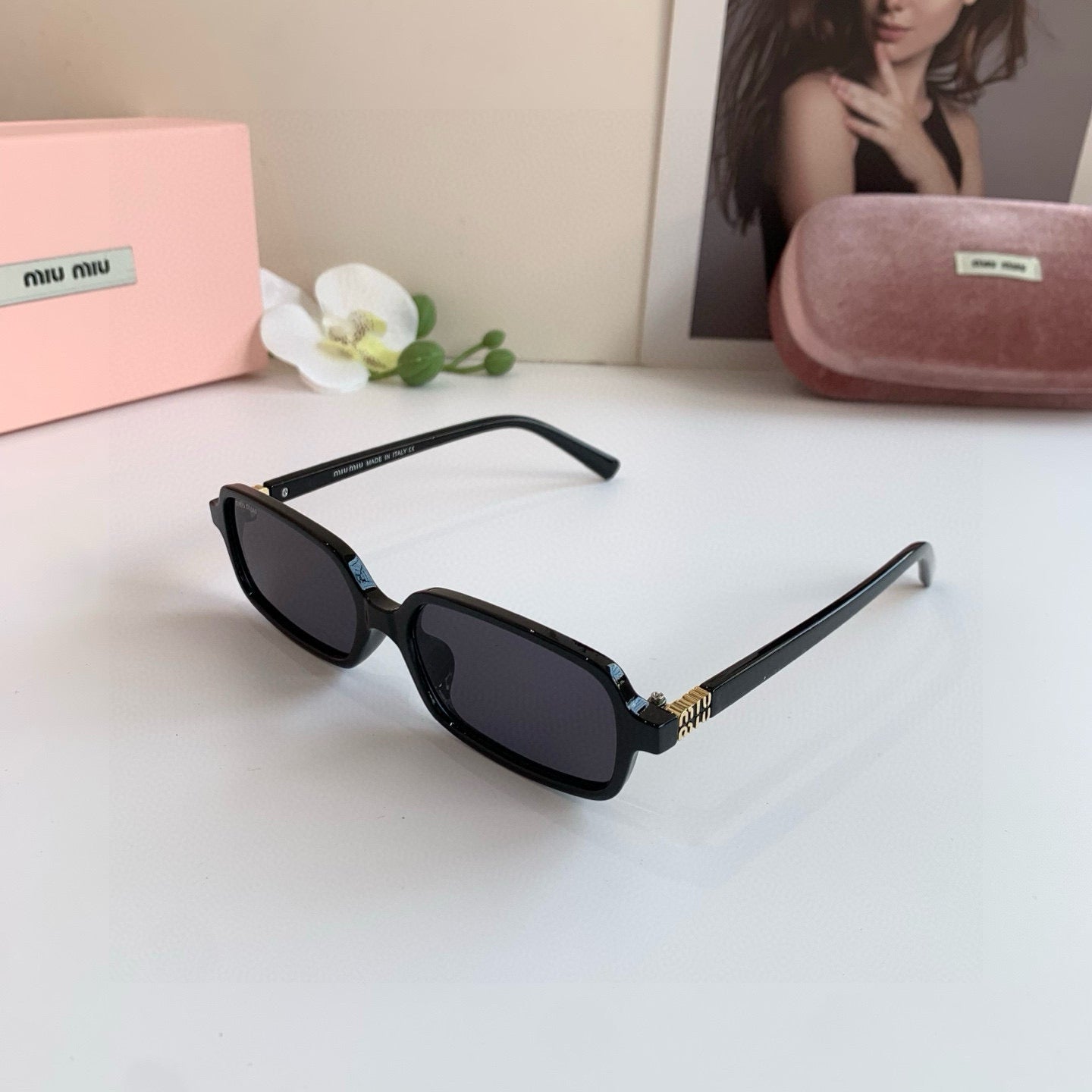 Miu  New Sunglasses