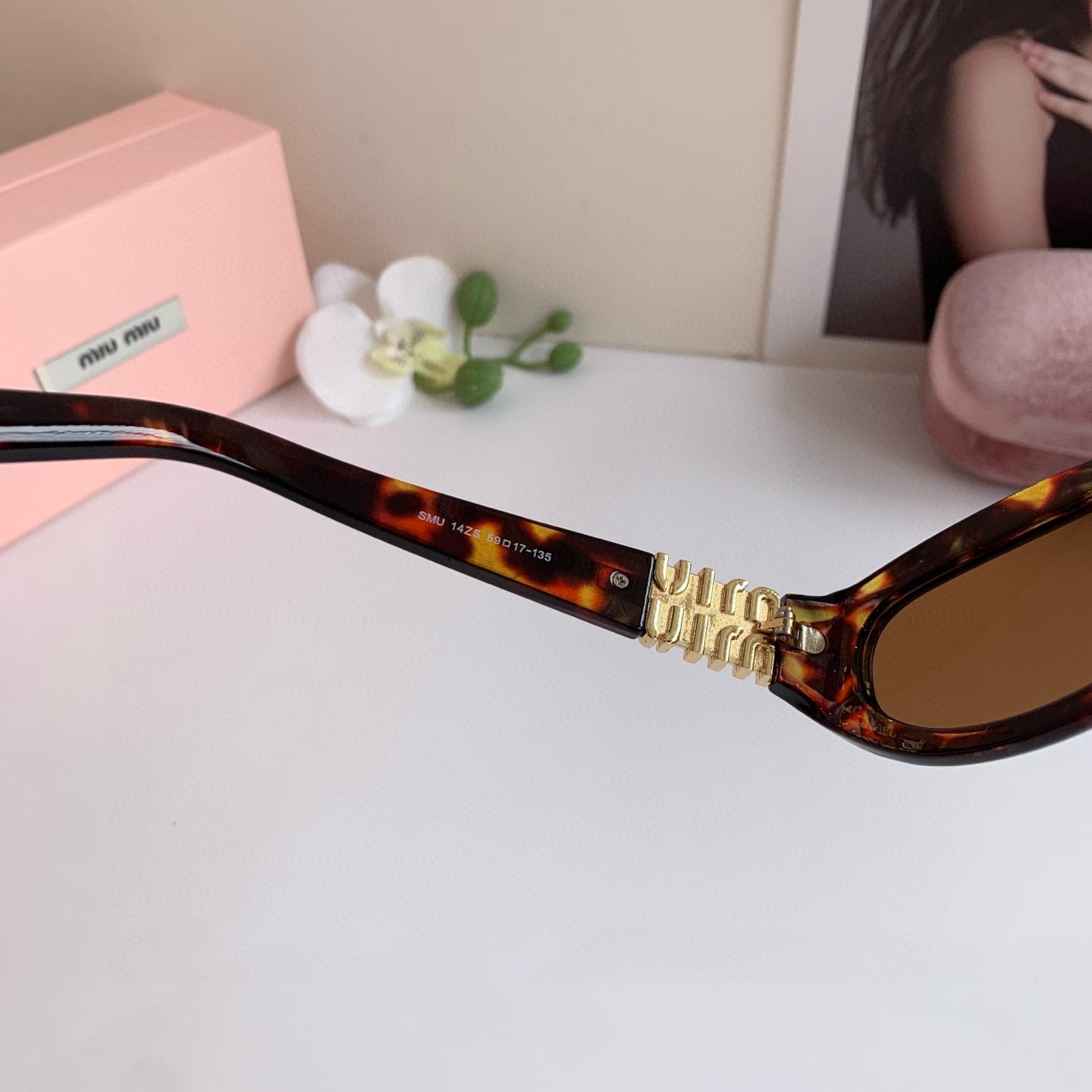 Miu  New Sunglasses