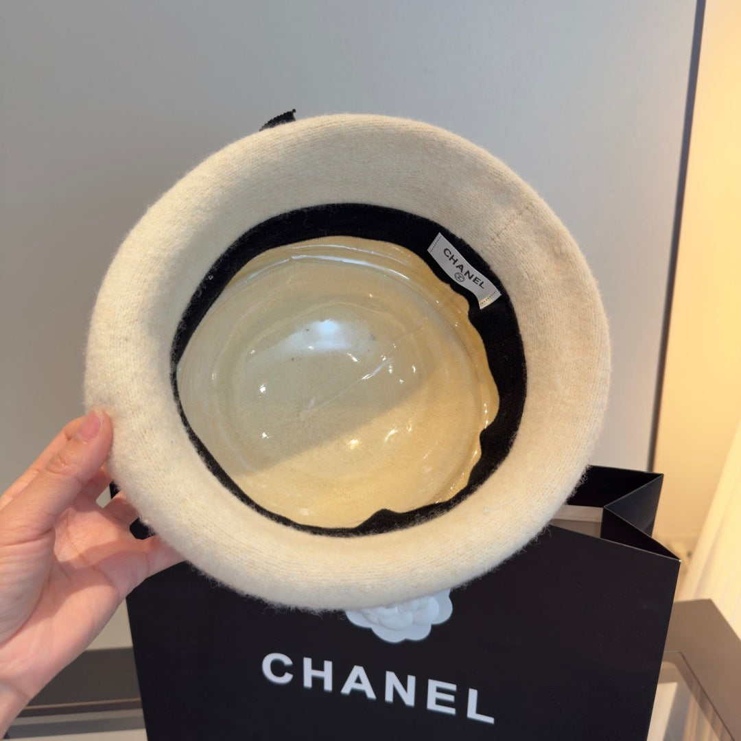 CHAN New Bucket hat