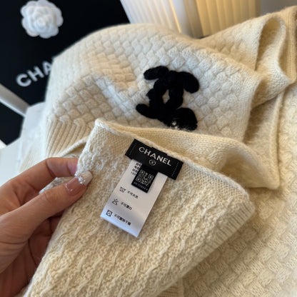 CHAN New Cashmere Scarf