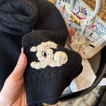 CHAN New Cashmere Scarf