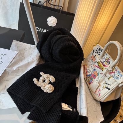 CHAN New Cashmere Scarf